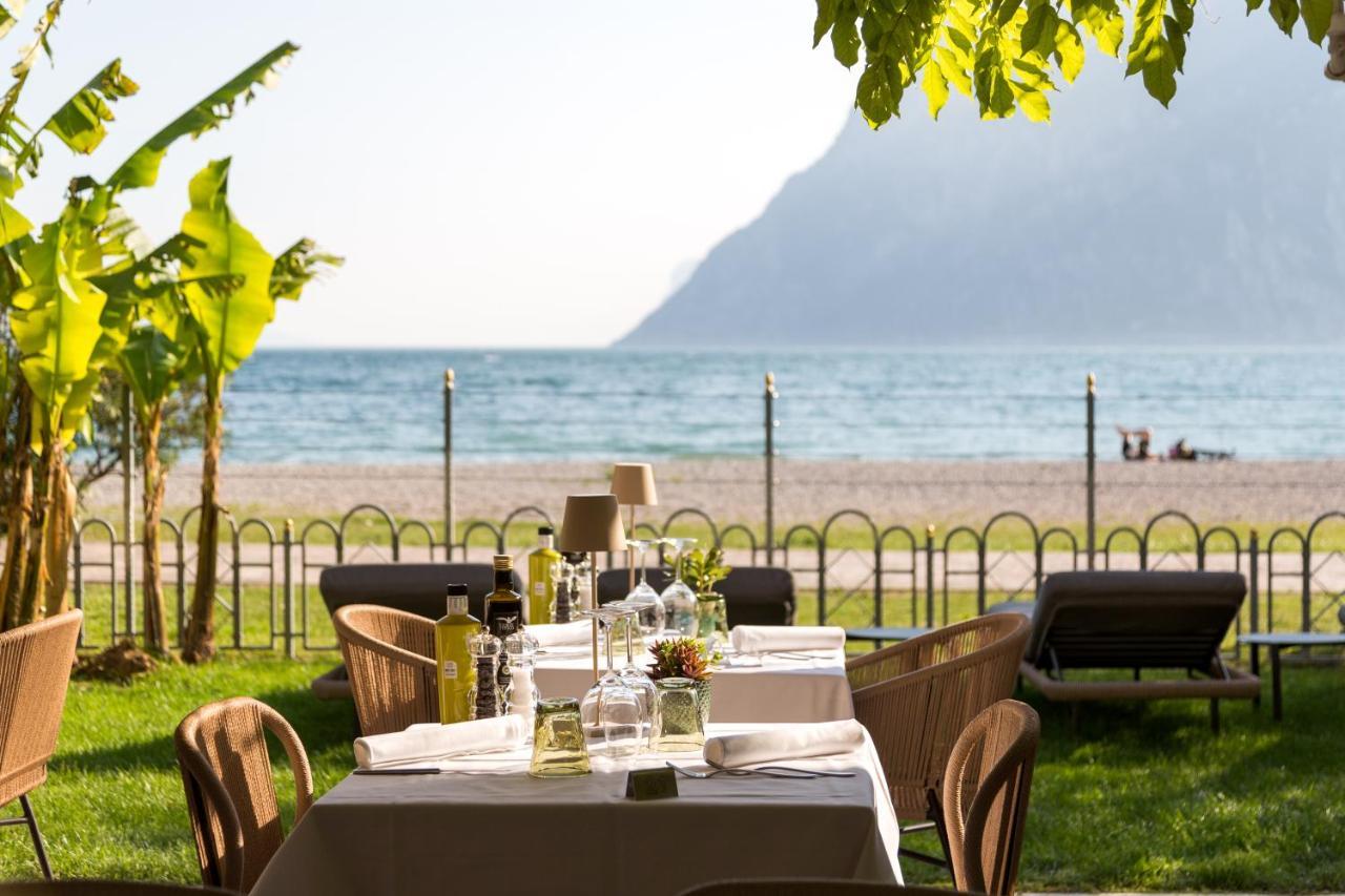 Hotel Baia Azzurra - Lake Front Torbole Sul Garda Zewnętrze zdjęcie