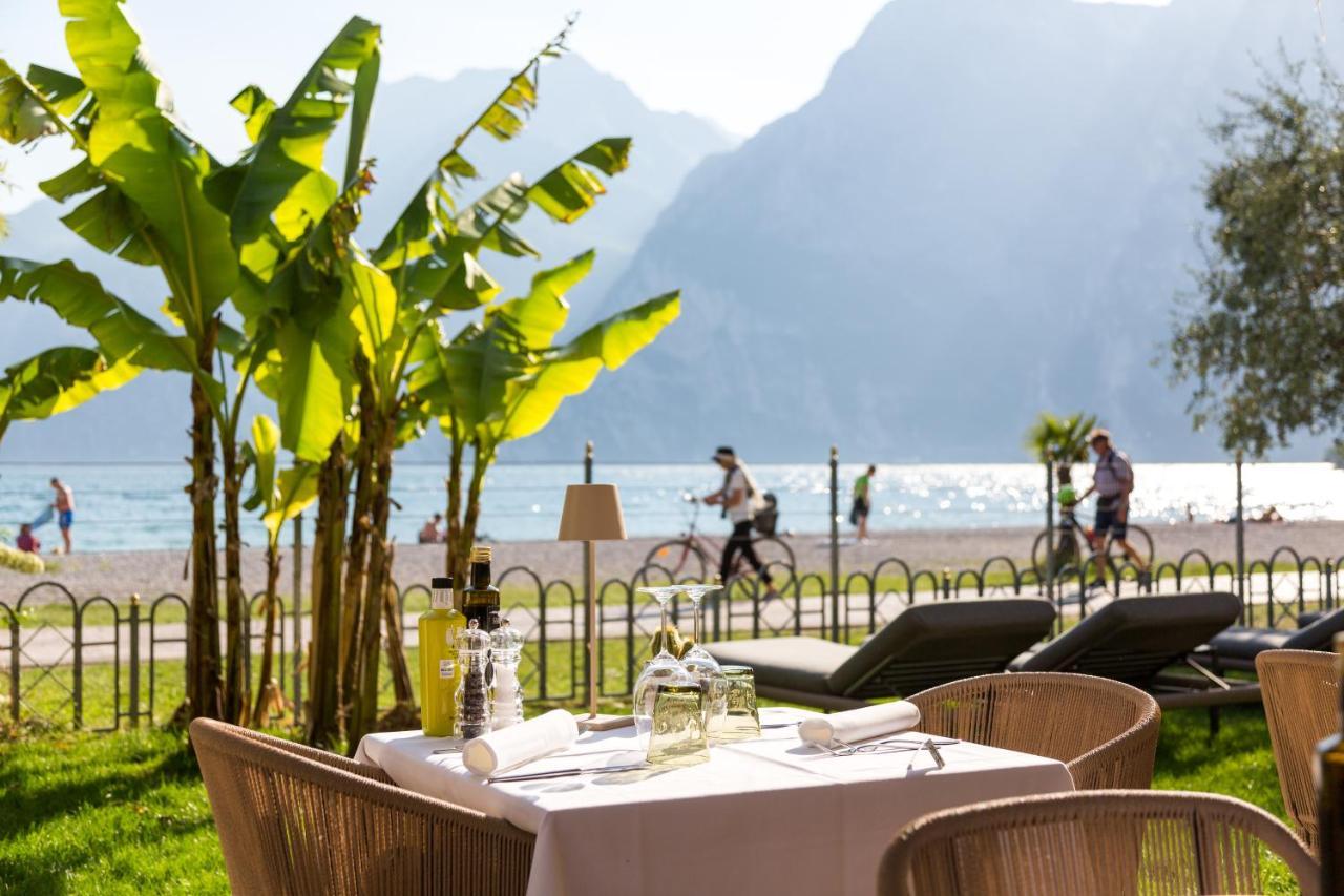Hotel Baia Azzurra - Lake Front Torbole Sul Garda Zewnętrze zdjęcie