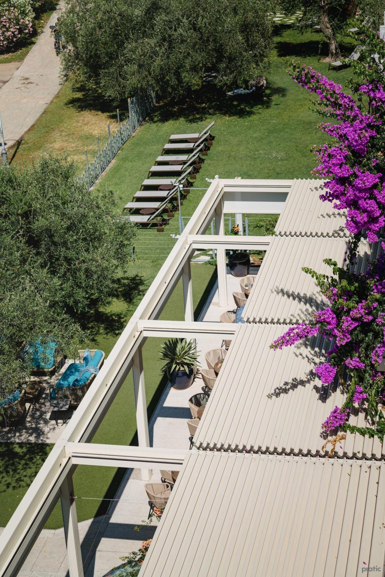 Hotel Baia Azzurra - Lake Front Torbole Sul Garda Zewnętrze zdjęcie